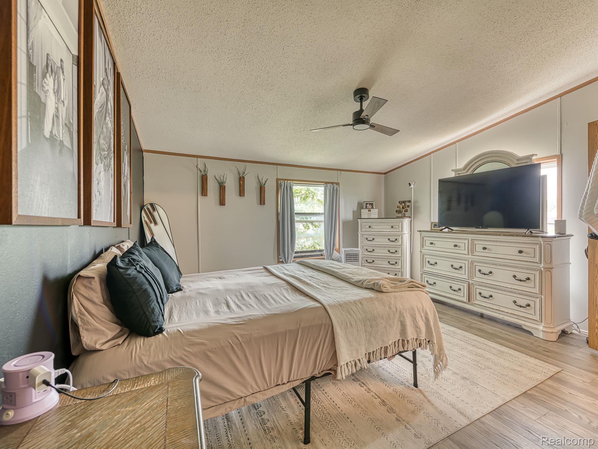 938 Tanner Landing Property Photo 14