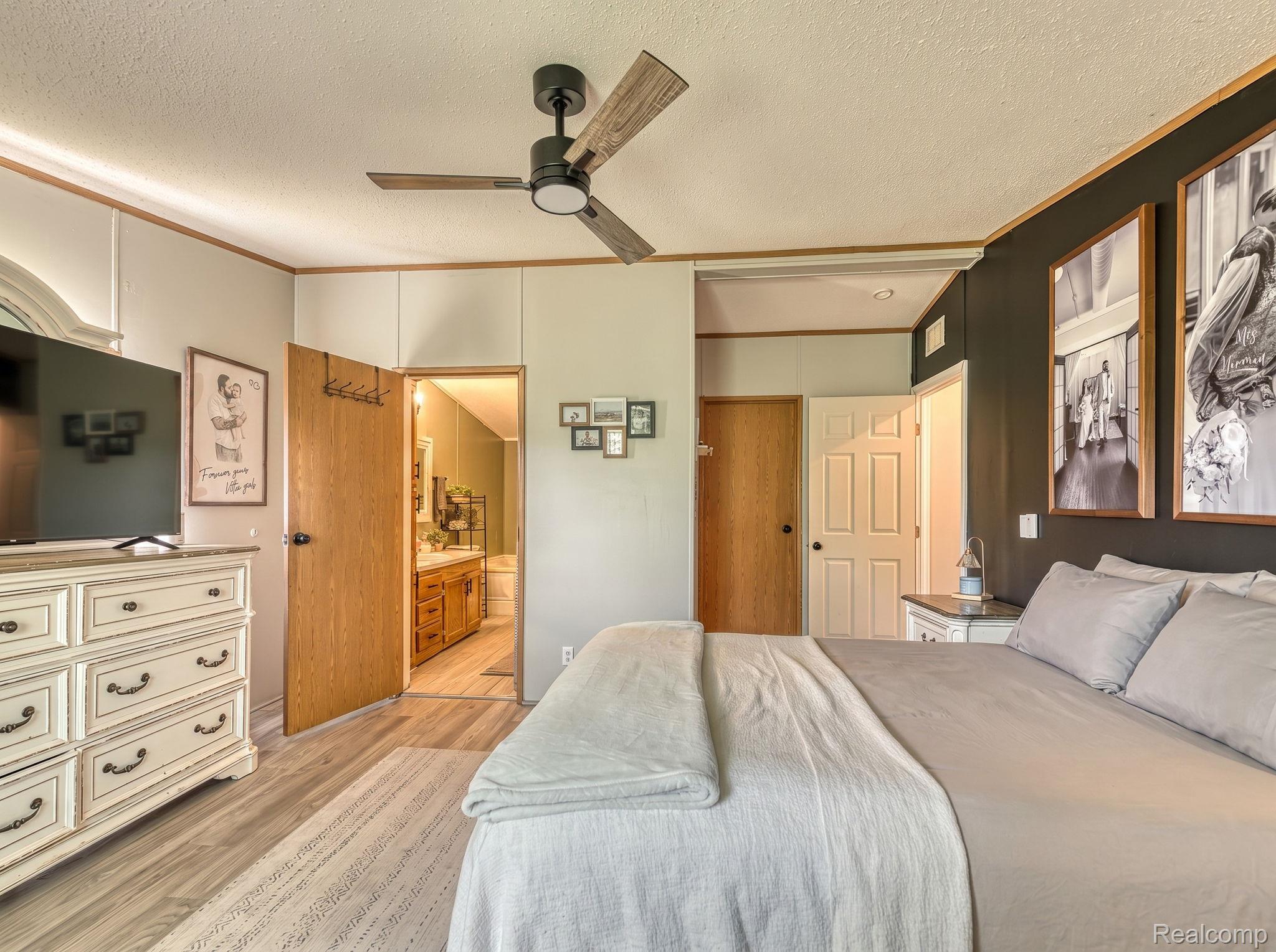 938 Tanner Landing Property Photo 15