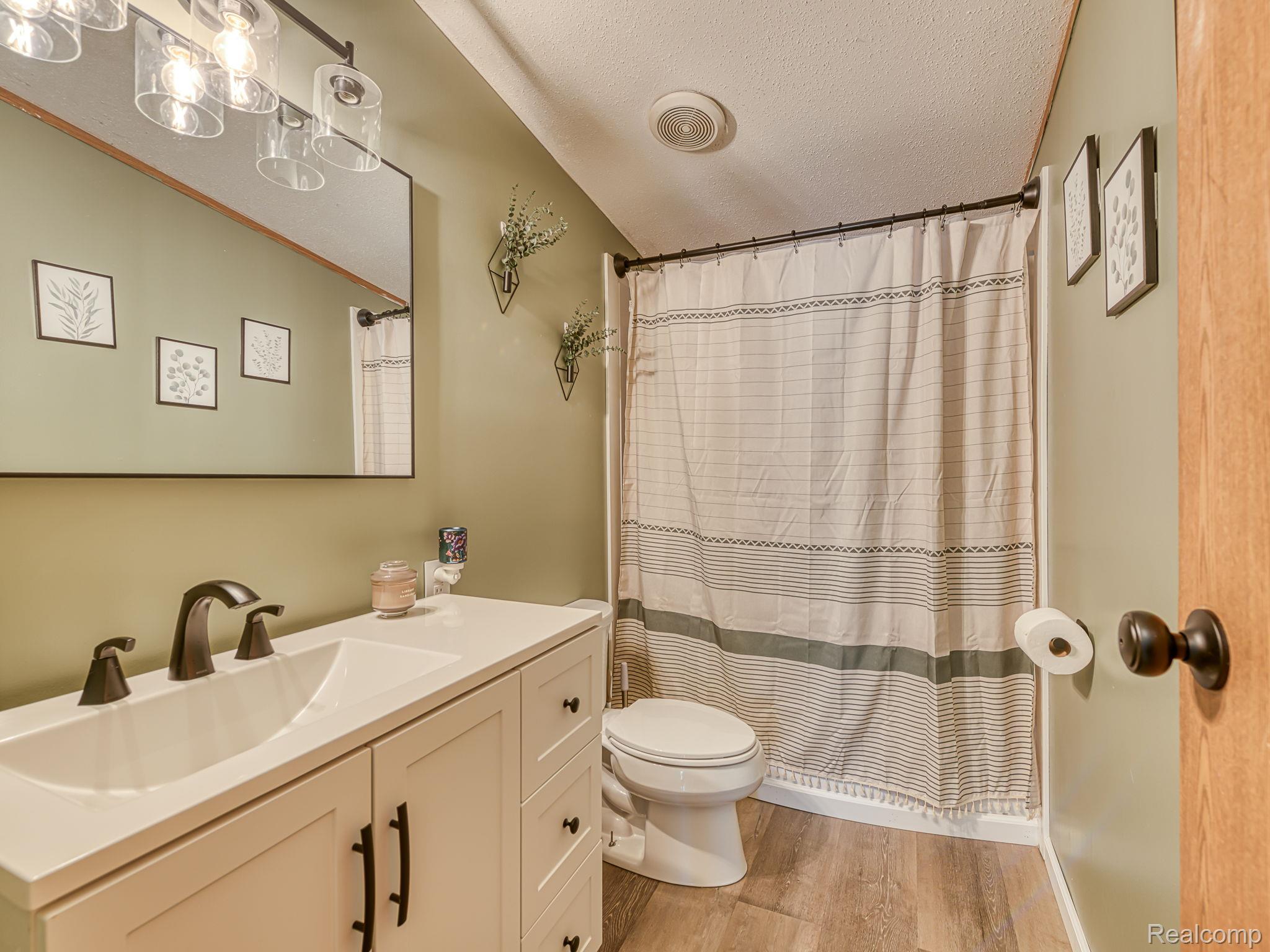 938 Tanner Landing Property Photo 22