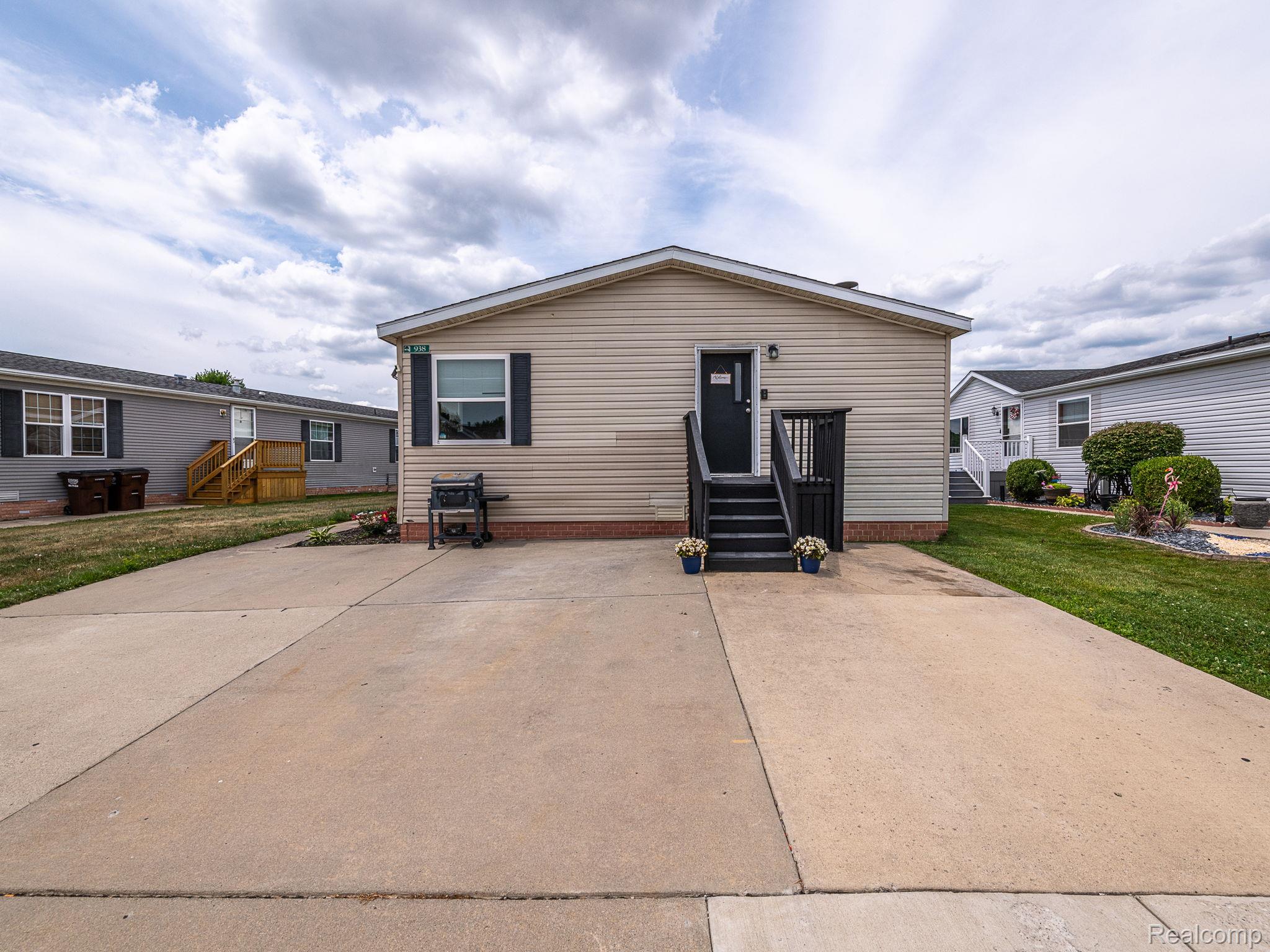 938 Tanner Landing Property Photo 27