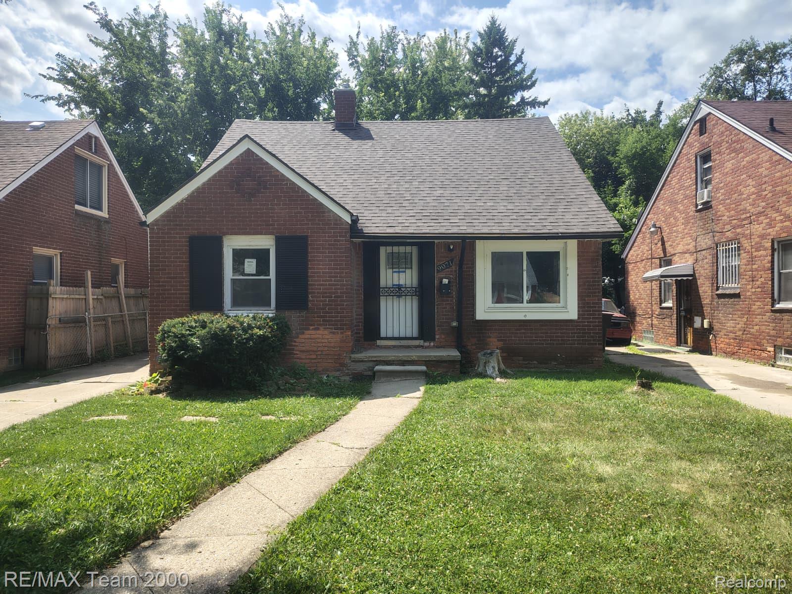 9071 Patton Street Property Photo 1