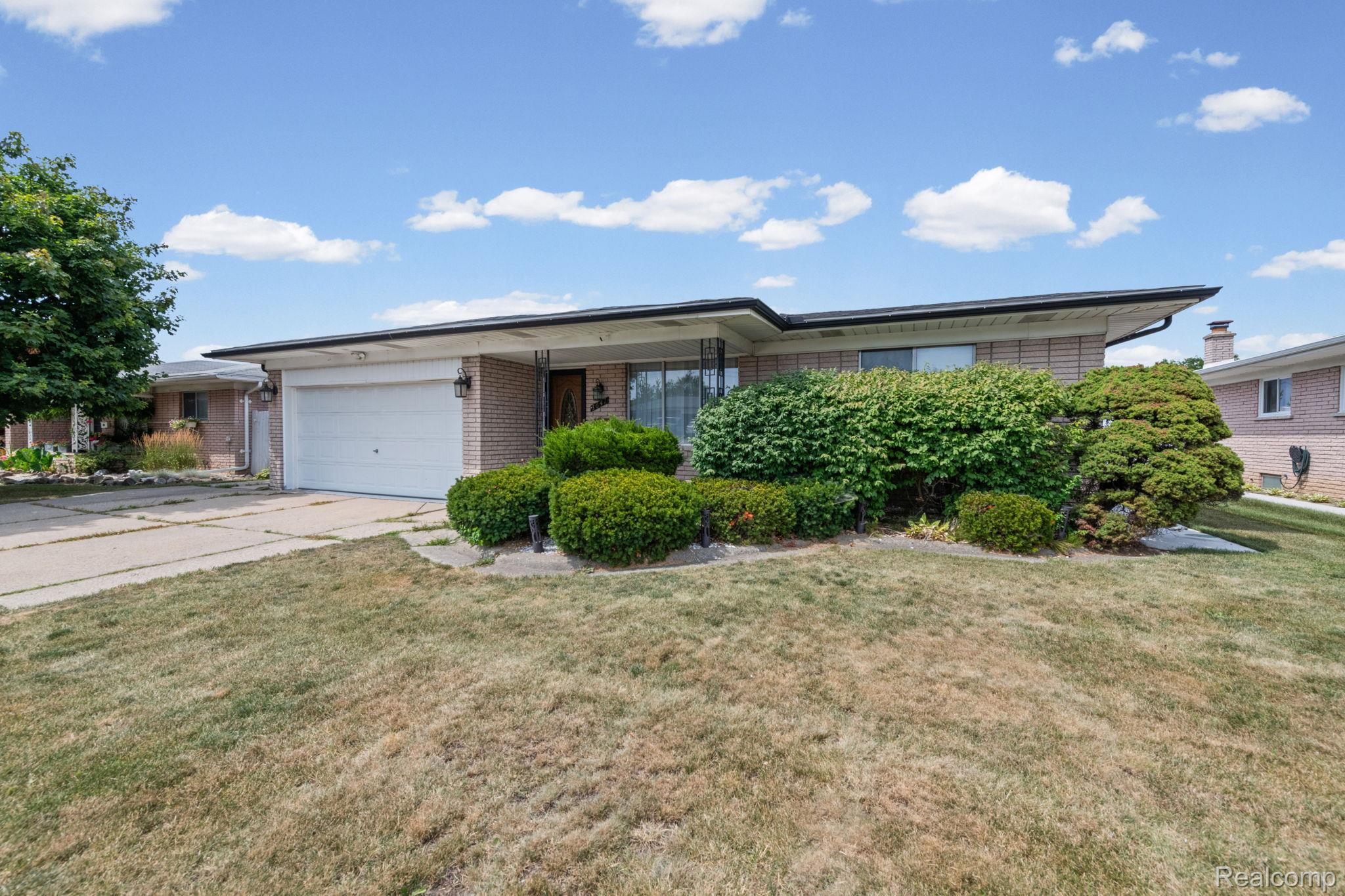 3647 Veronica Drive Property Photo 1