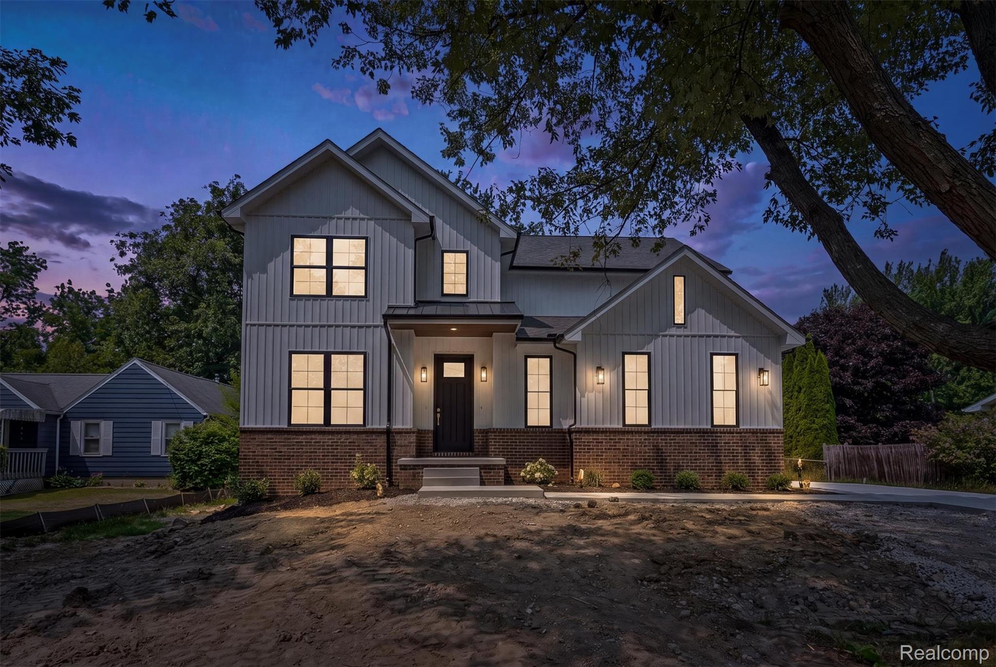 2065 Richwood Road Property Photo 1