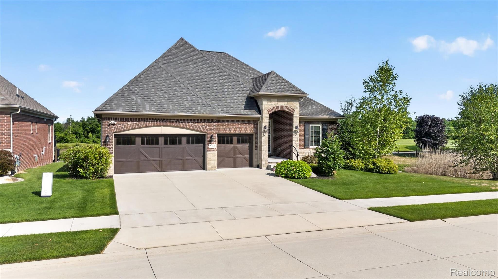 7360 Venturi Drive Property Photo 1