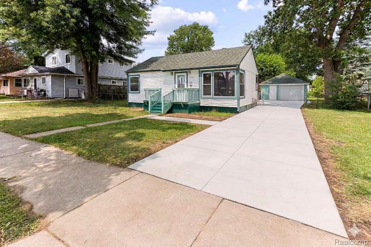 25520 Eton Avenue Property Photo 1