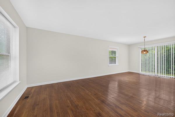 1506 Dicken Drive Property Photo 6