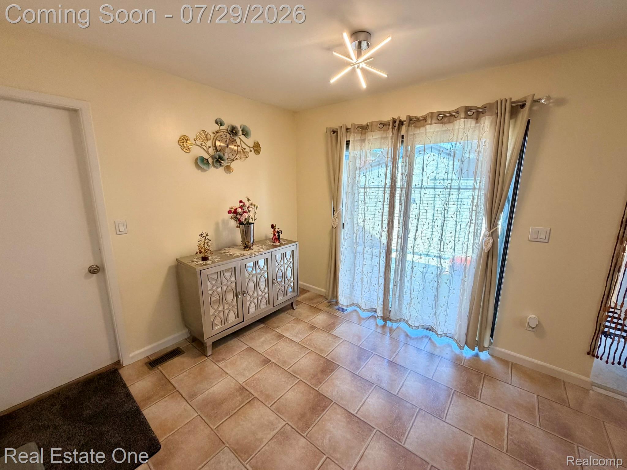 5112 Rock Run Street Property Photo 15