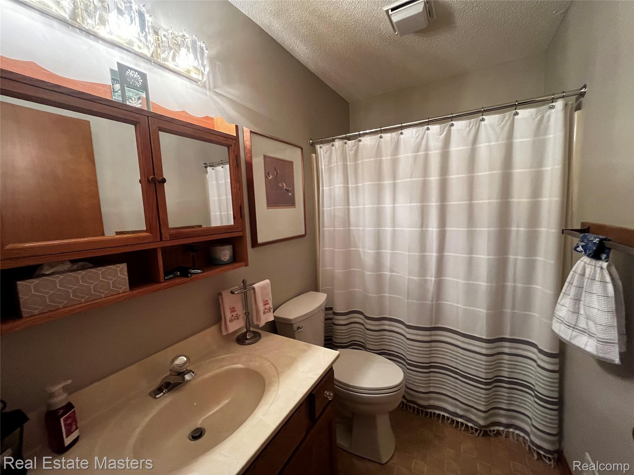 3549 Holland Park Lane 2 Property Photo 16