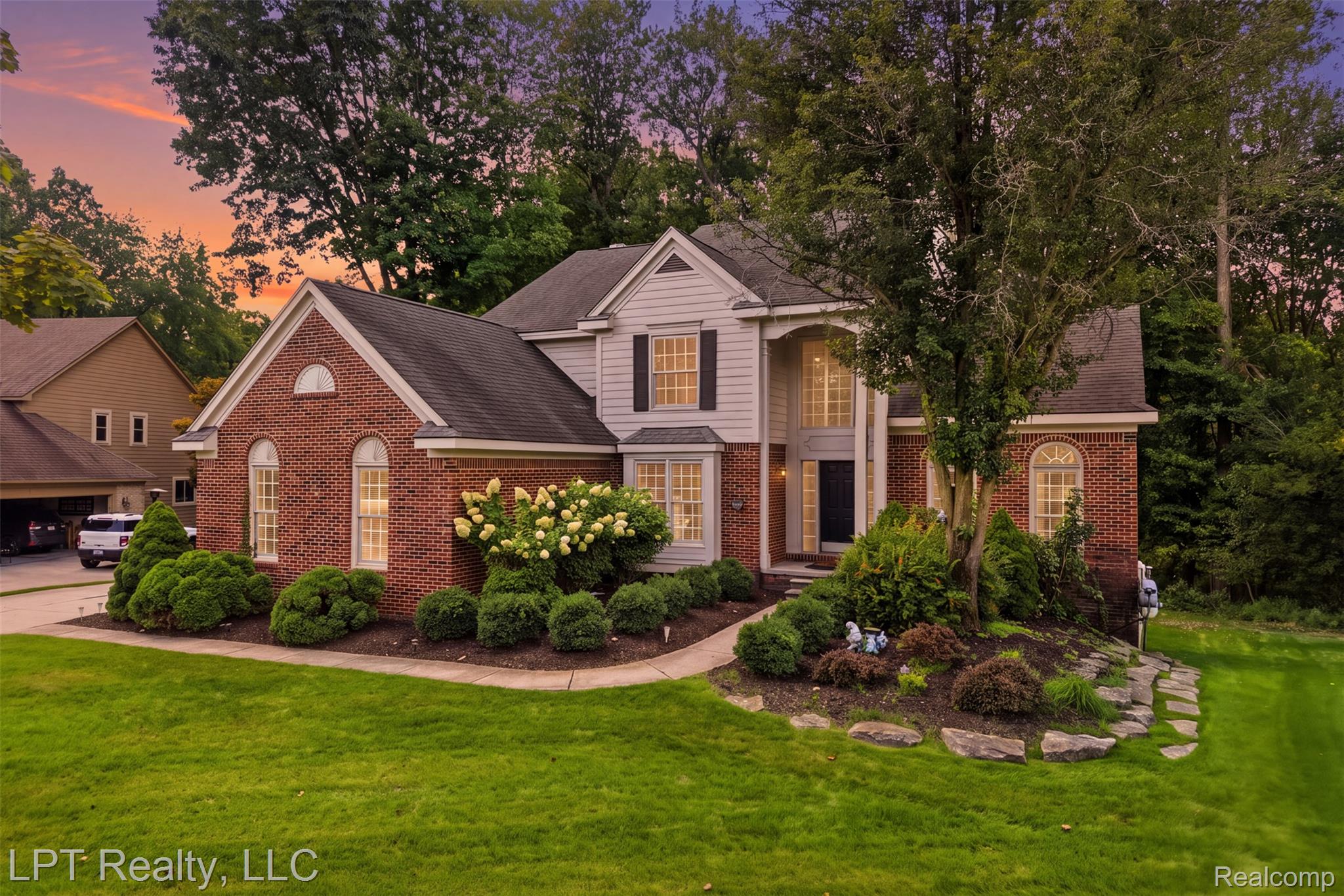 1419 Woodbridge Lane Property Photo 1