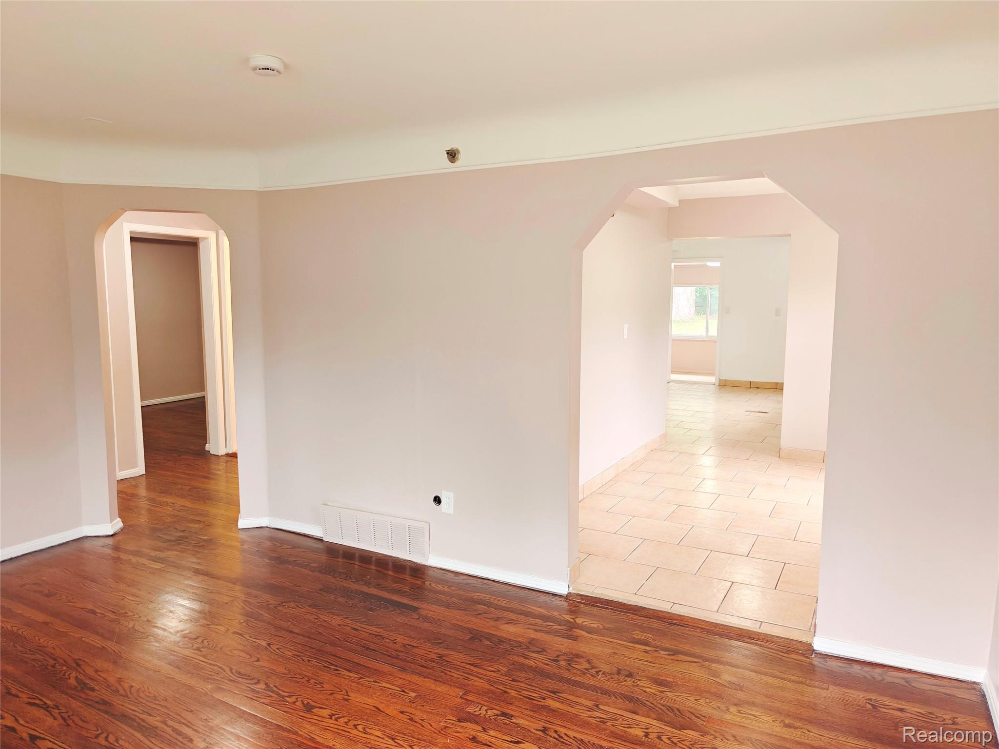 6270 Hunt Street Property Photo 4