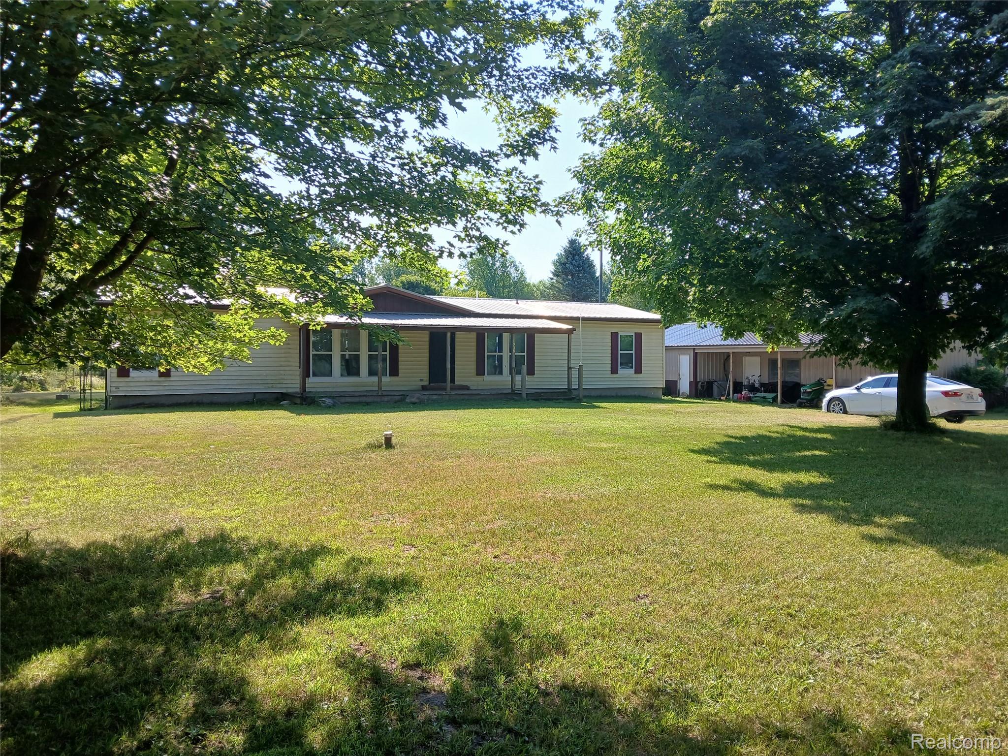 1938 N Englehart Road Property Photo 3