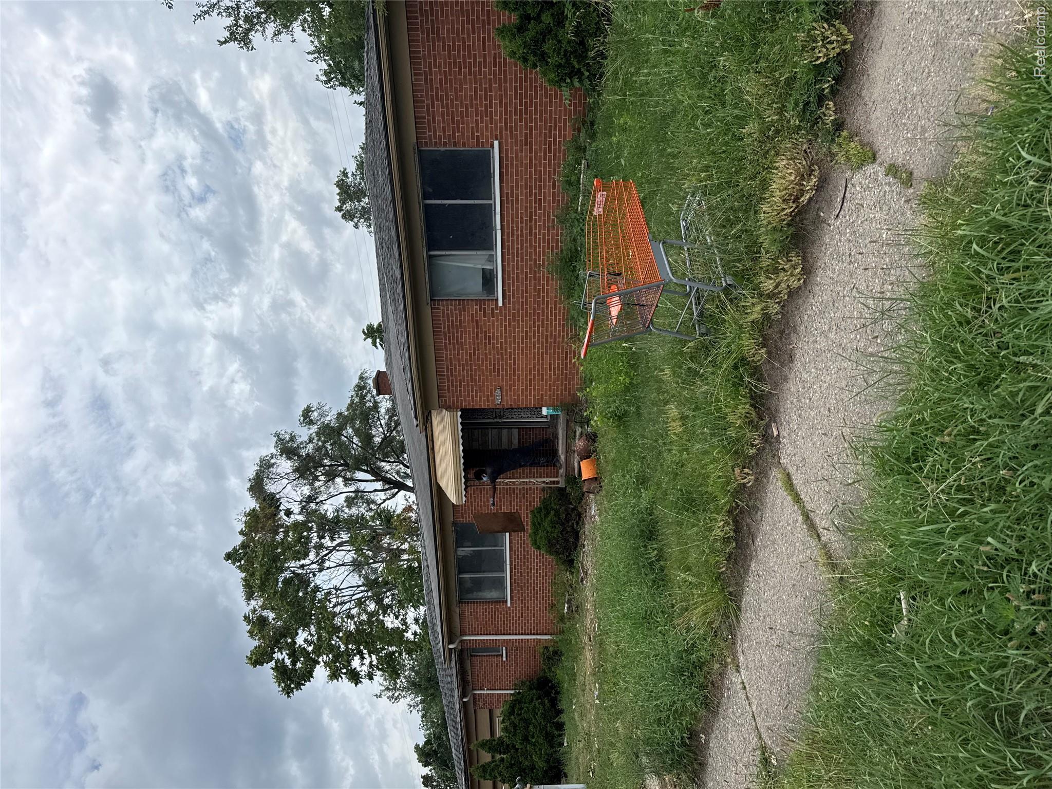 19994 Wyoming Avenue Property Photo 1