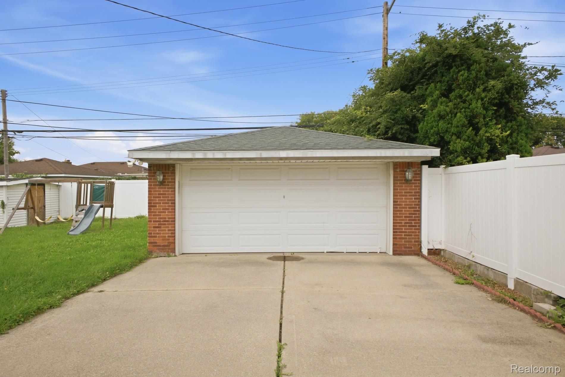 11147 Martin Road Property Photo 2