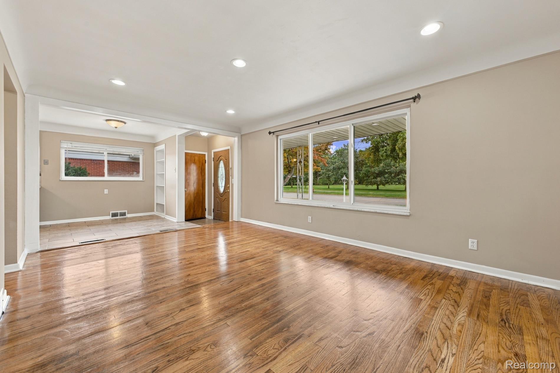 11147 Martin Road Property Photo 4