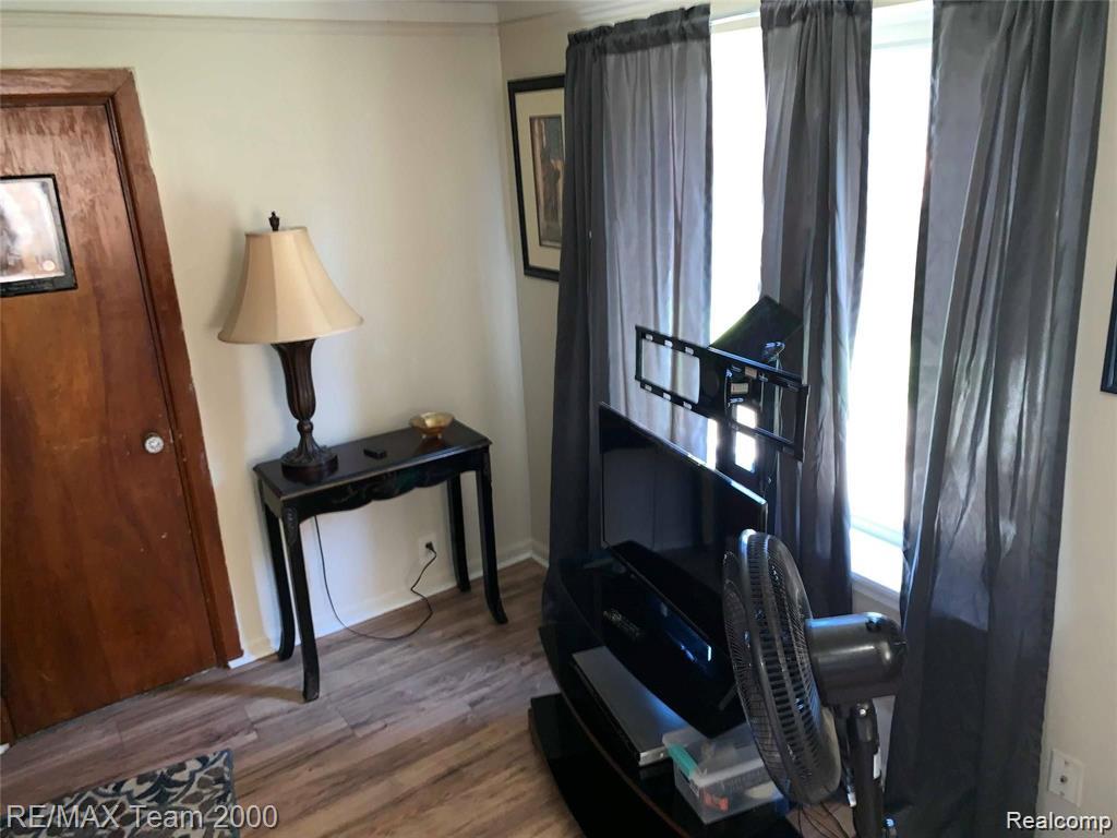 35 Knox Street Property Photo 21