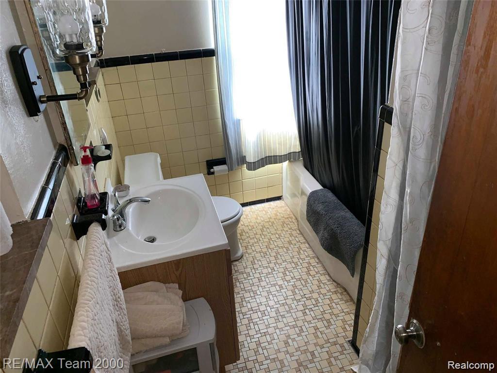 35 Knox Street Property Photo 33