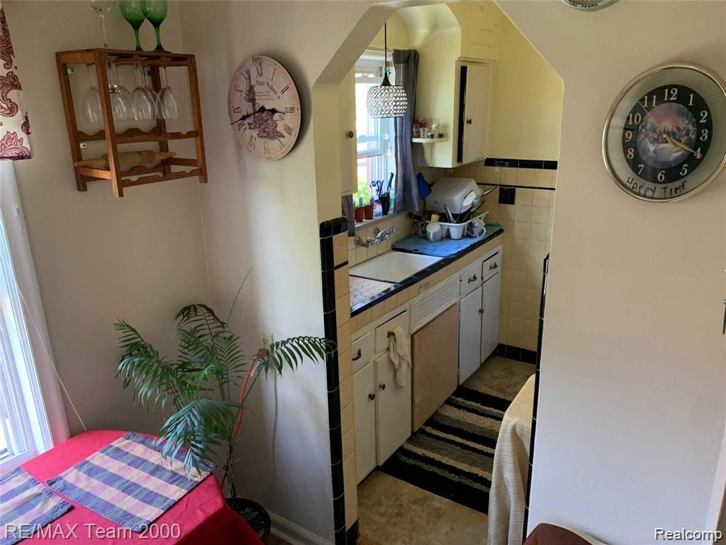 35 Knox Street Property Photo 40