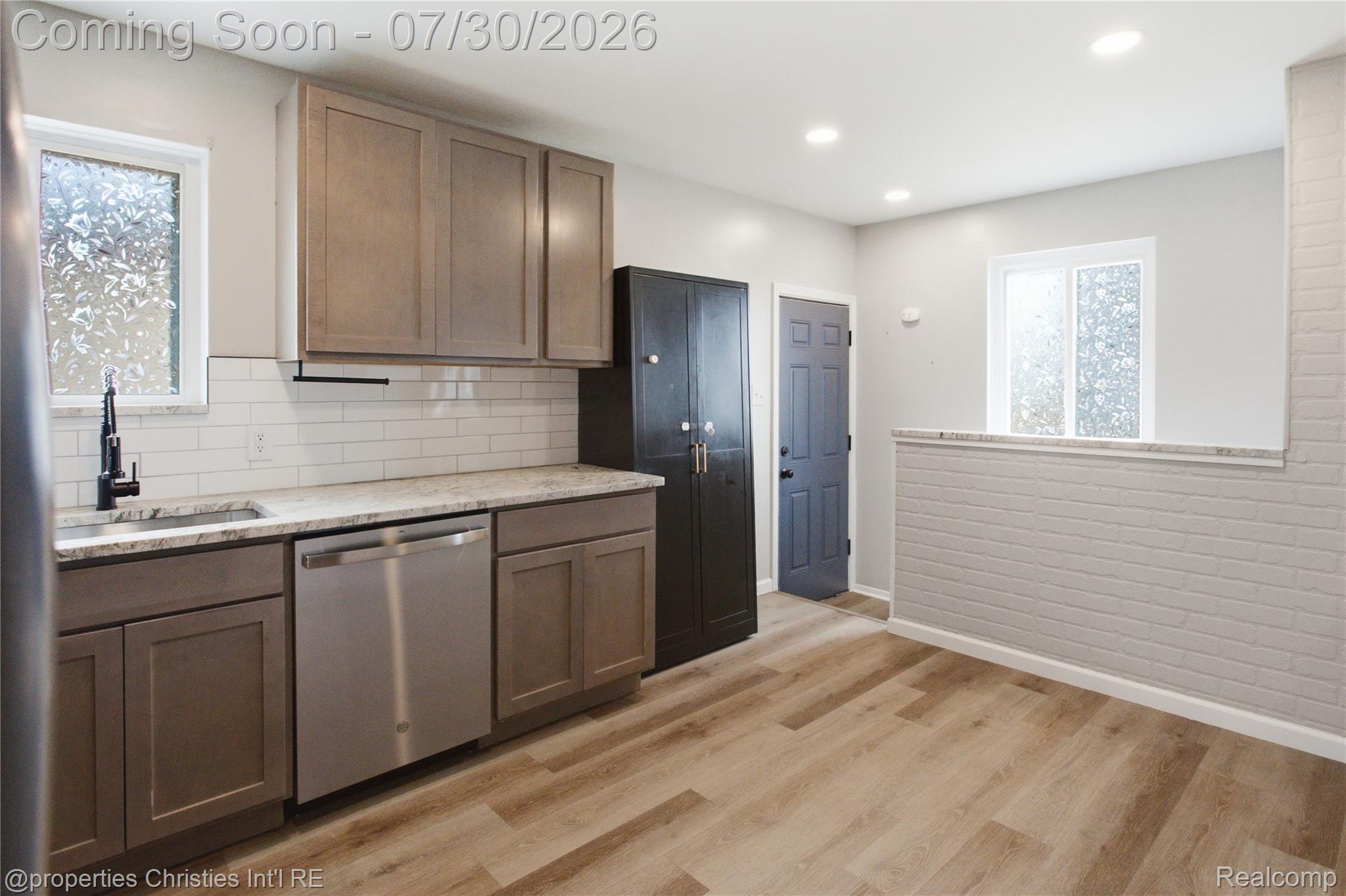 20190 Vermander Avenue Property Photo 7
