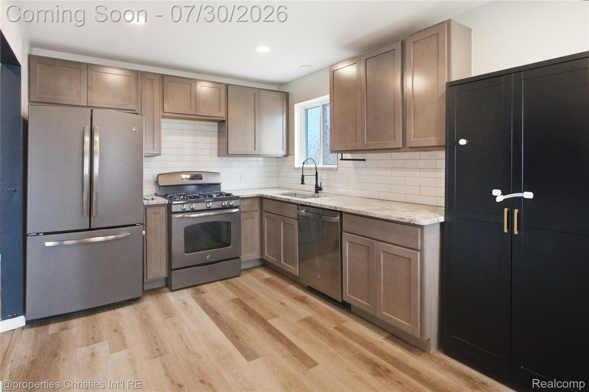 20190 Vermander Avenue Property Photo 10
