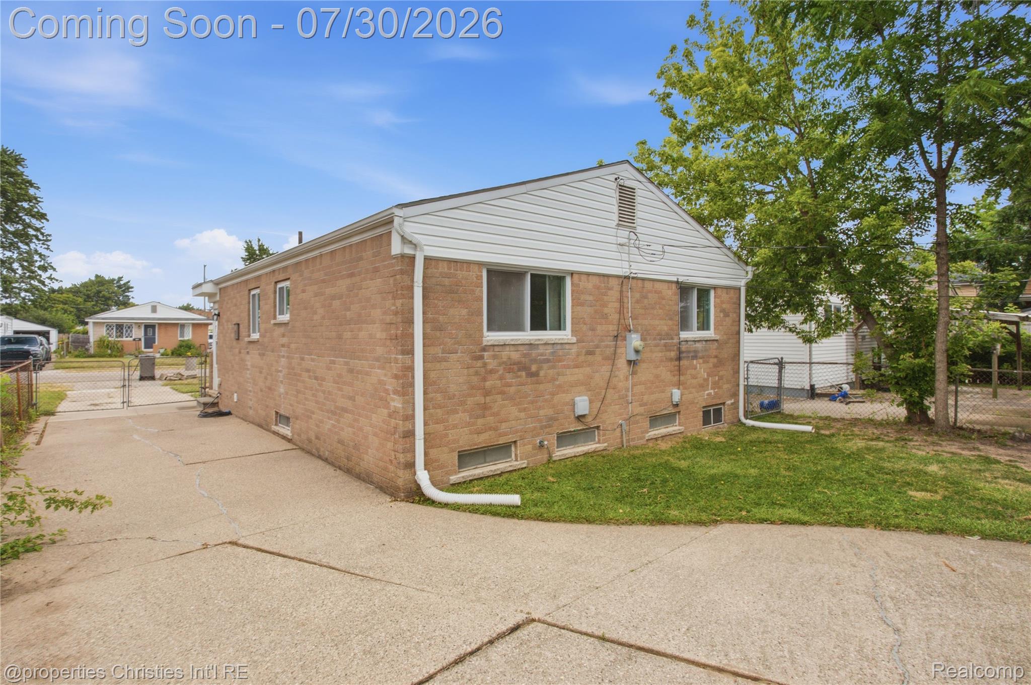 20190 Vermander Avenue Property Photo 34