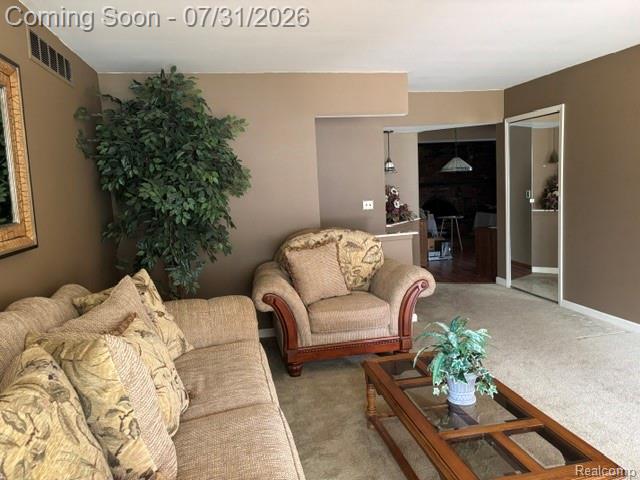 10055 Continental Drive Property Photo 4