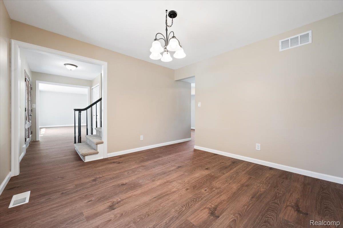 4765 Brockham Way Property Photo 7