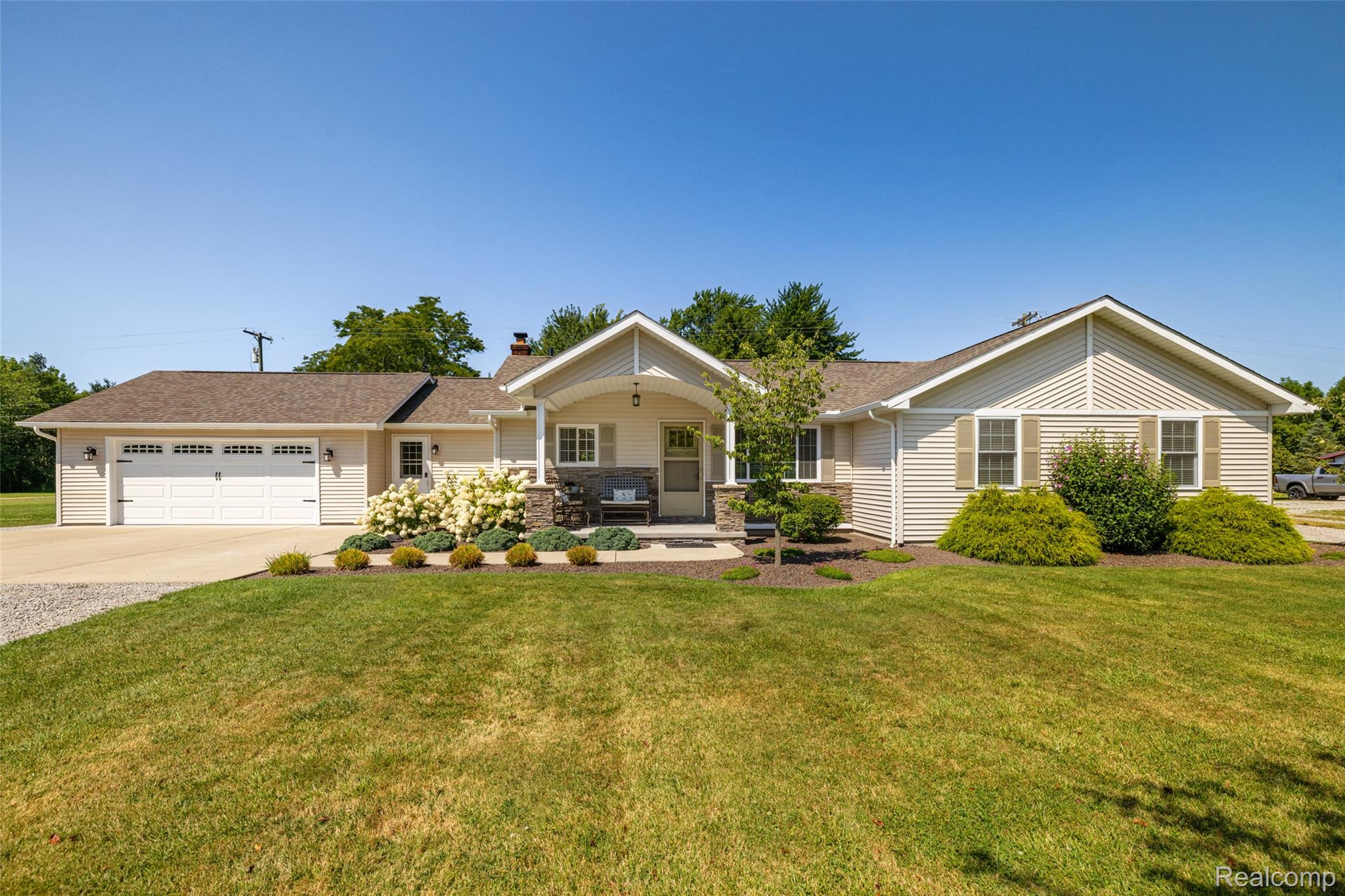 1423 Belle River Road Property Photo 1