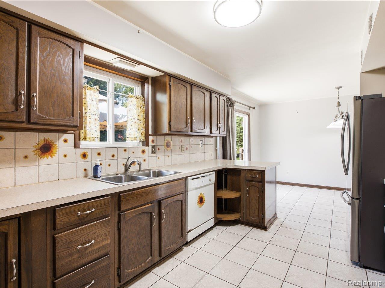 3468 First Street Property Photo 13