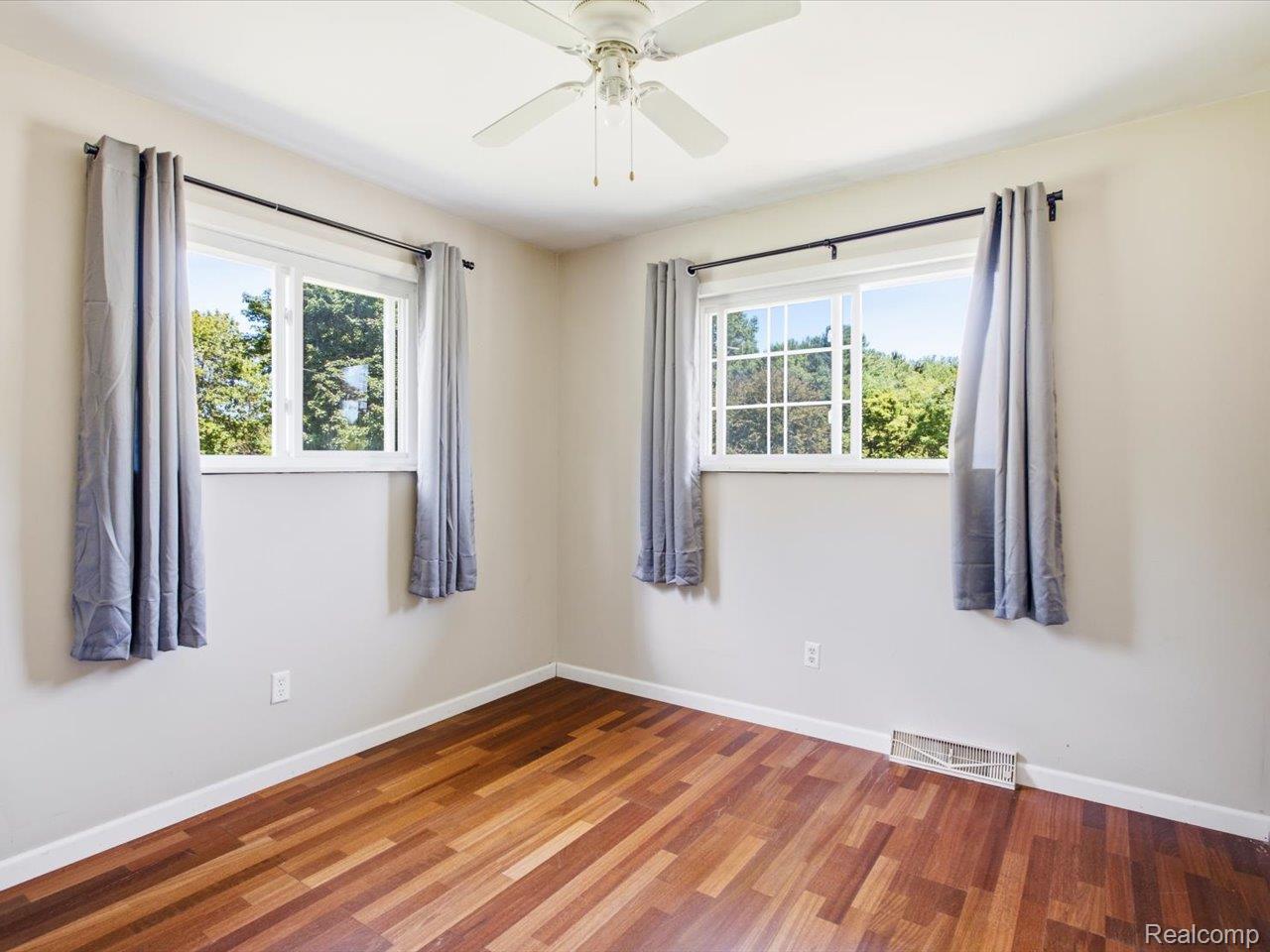 3468 First Street Property Photo 18