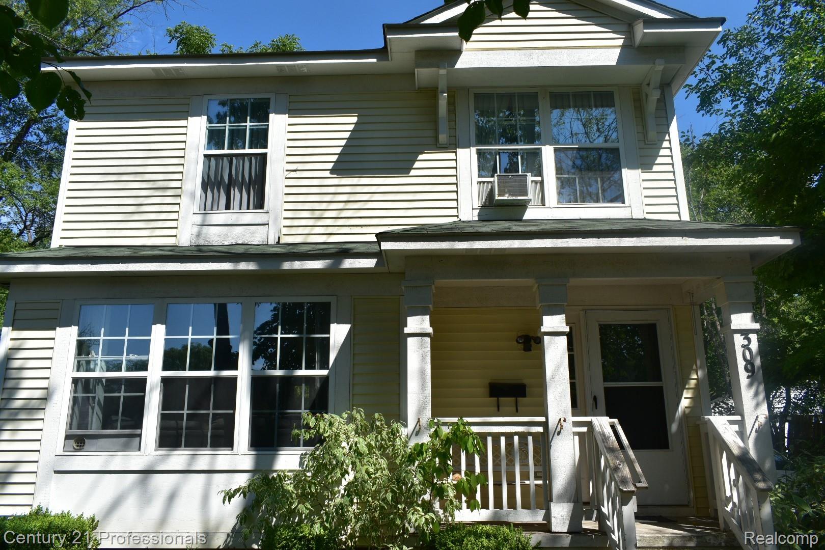 309 Russell Street Property Photo 1