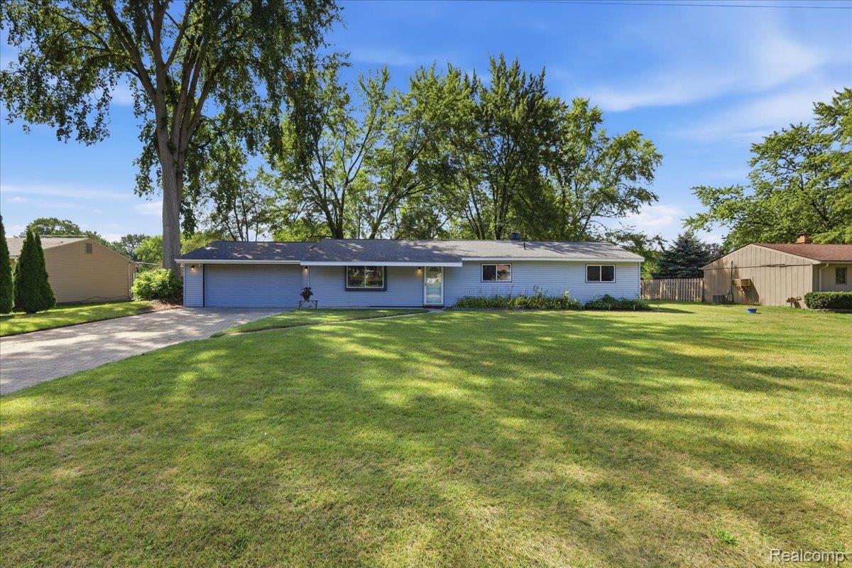 4845 Pelton Road Property Photo 1