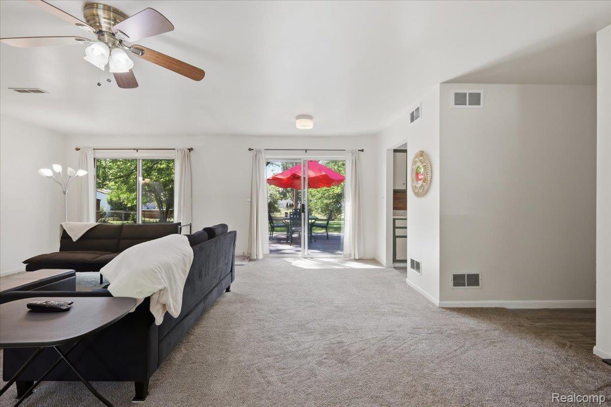 4845 Pelton Road Property Photo 5