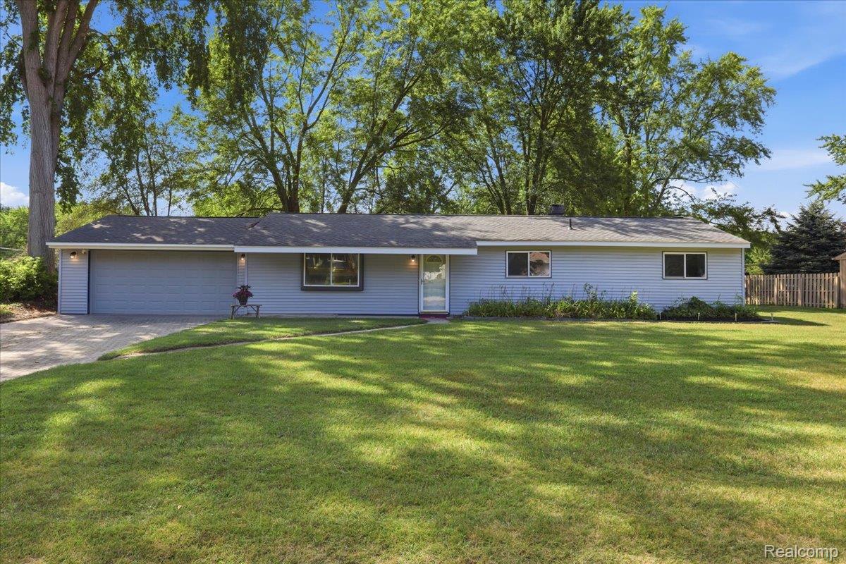 4845 Pelton Road Property Photo 36