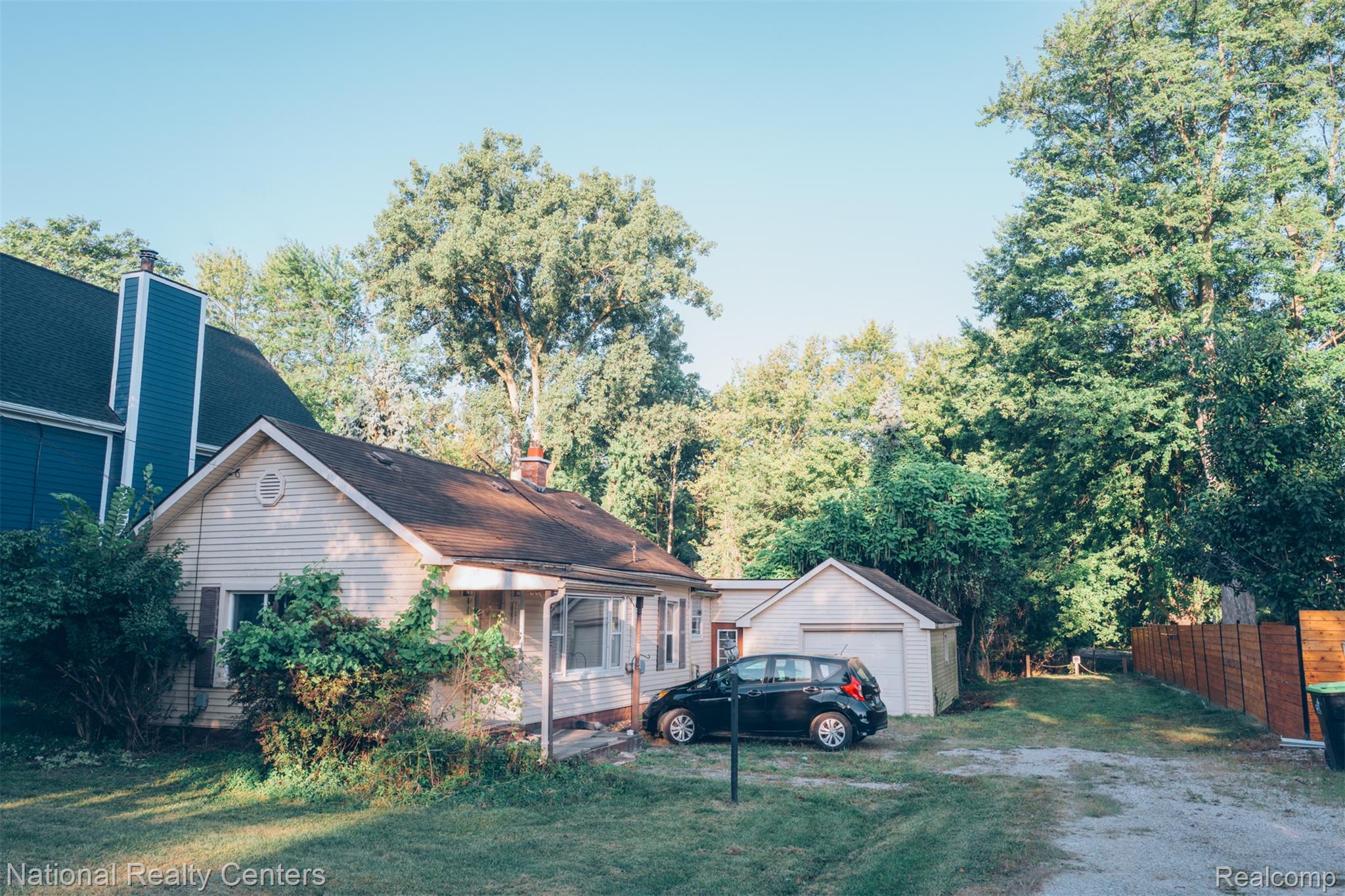 206 Bernstadt Street Property Photo 1