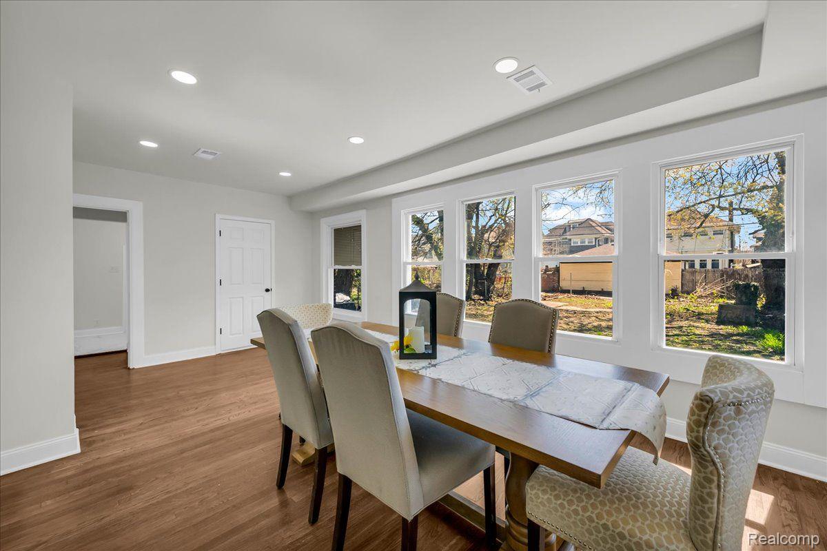 1517 Edison Street Property Photo 11