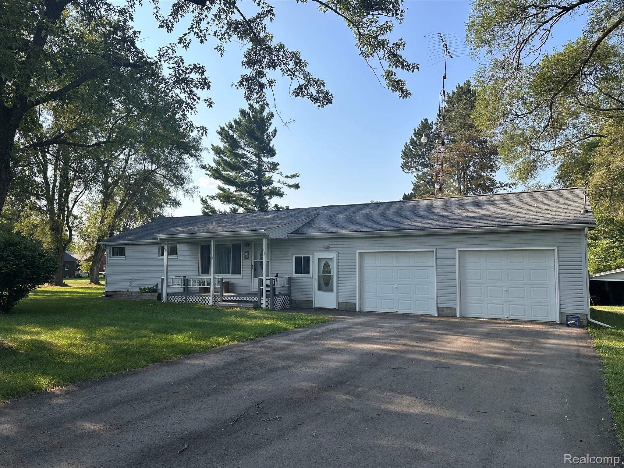 8059 E Mount Morris Road Property Photo 1