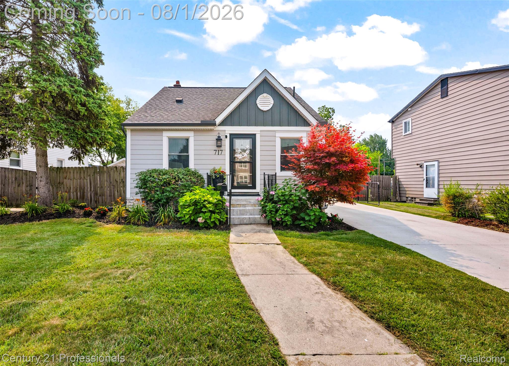 717 Cherry Avenue Property Photo 1