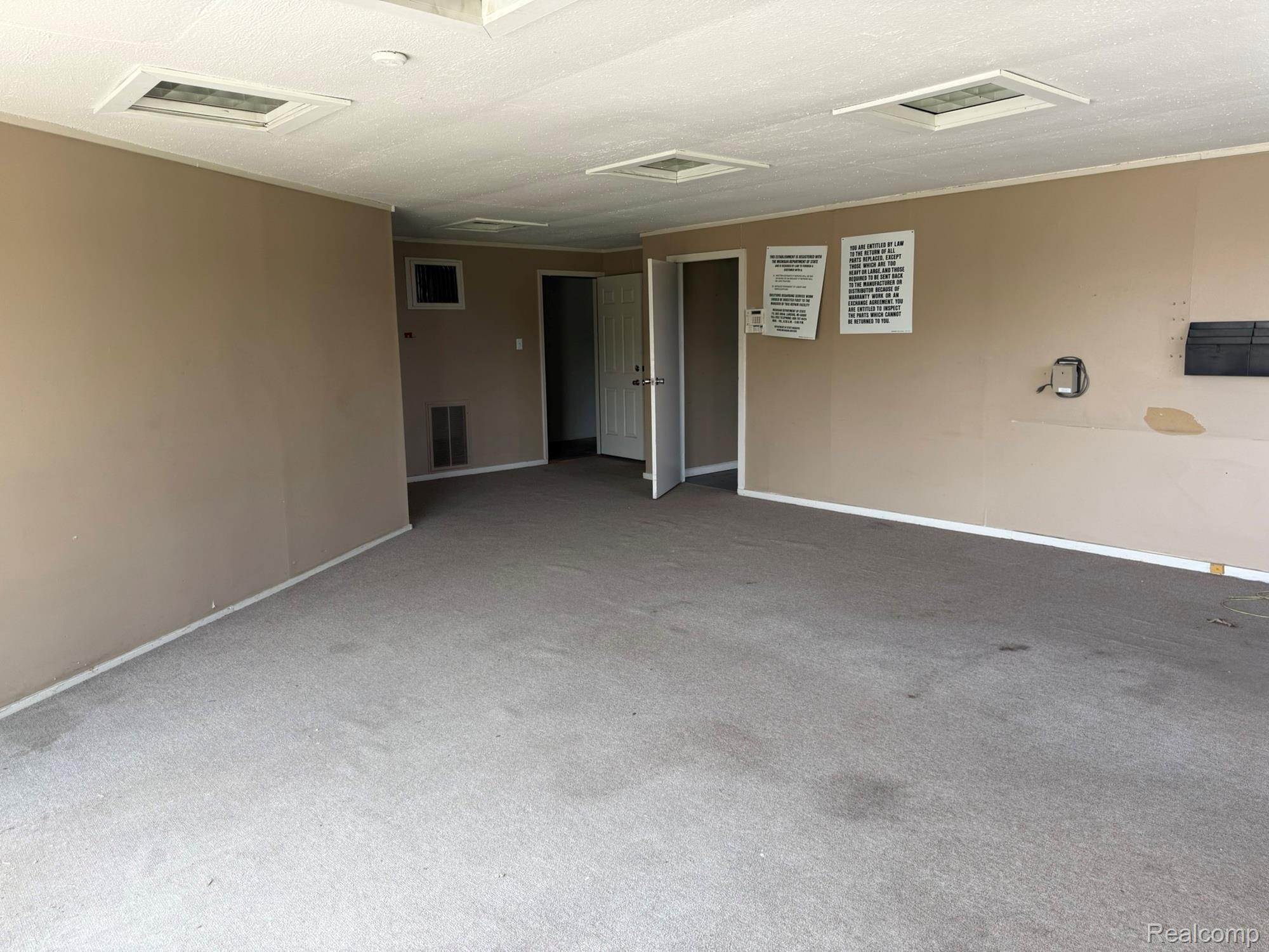 870 Cesar E Chavez Avenue Property Photo 8