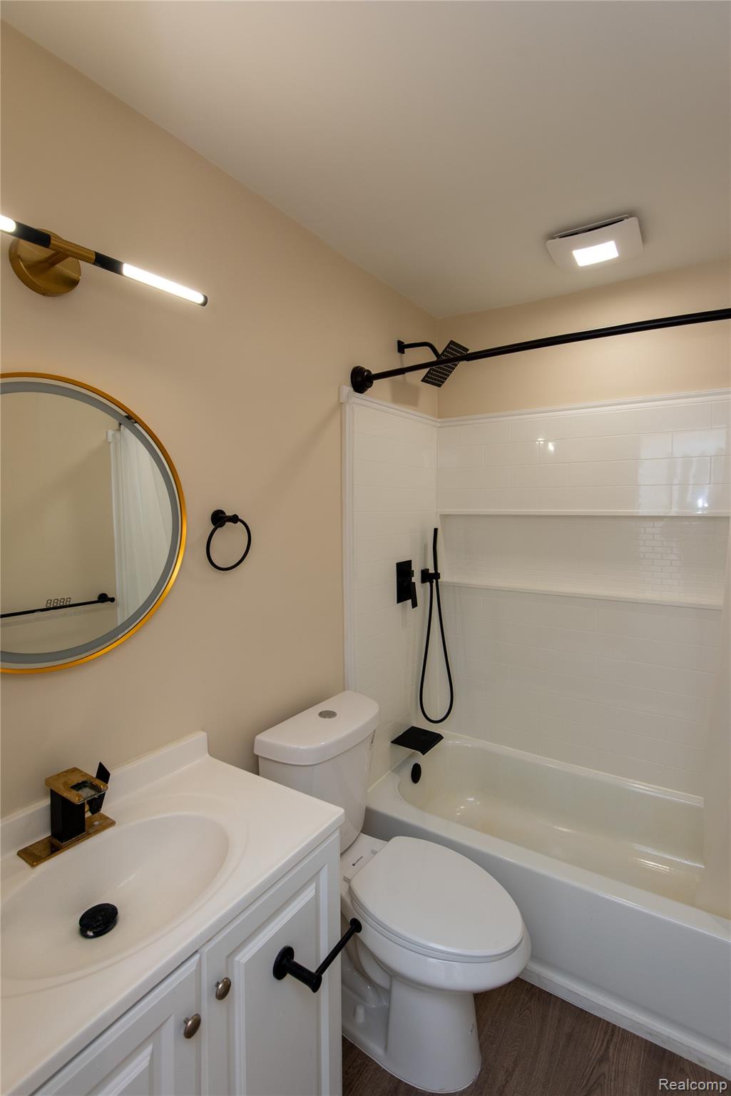 9174 Perry Road Property Photo 39