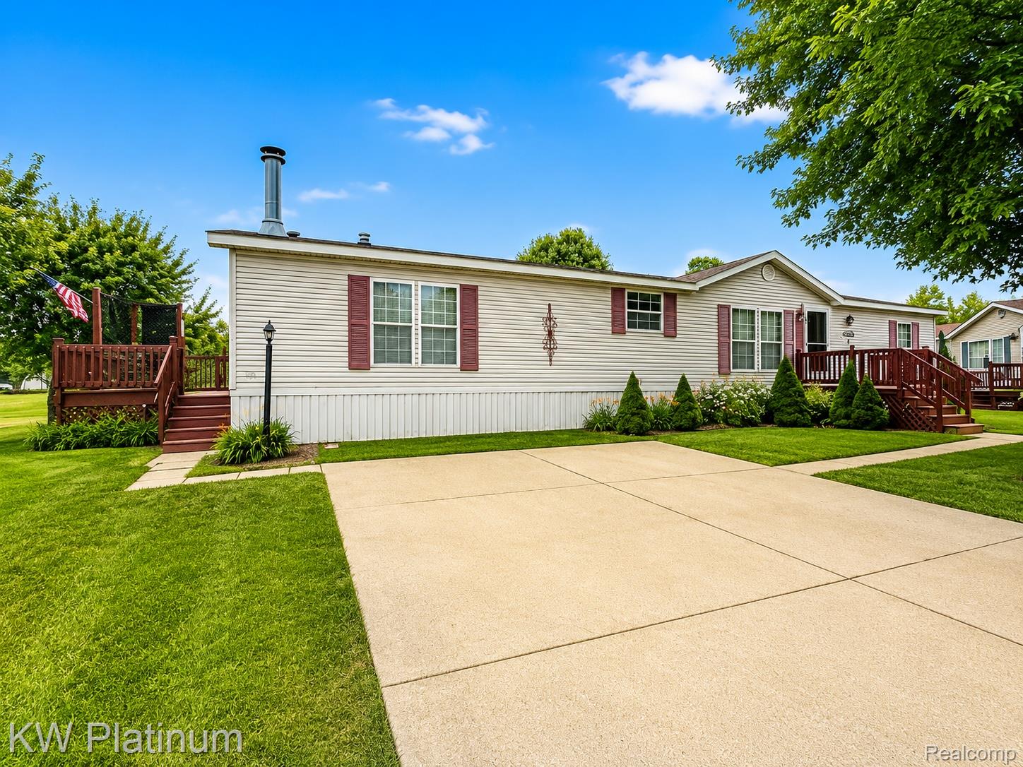 1225 Orchard Lane Property Photo 1