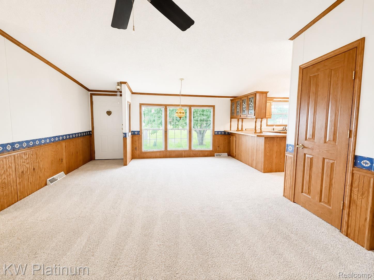 1225 Orchard Lane Property Photo 4