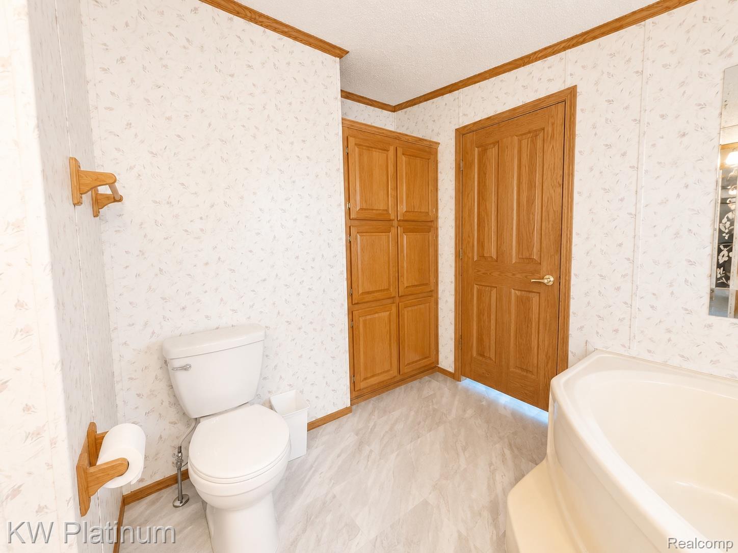 1225 Orchard Lane Property Photo 8