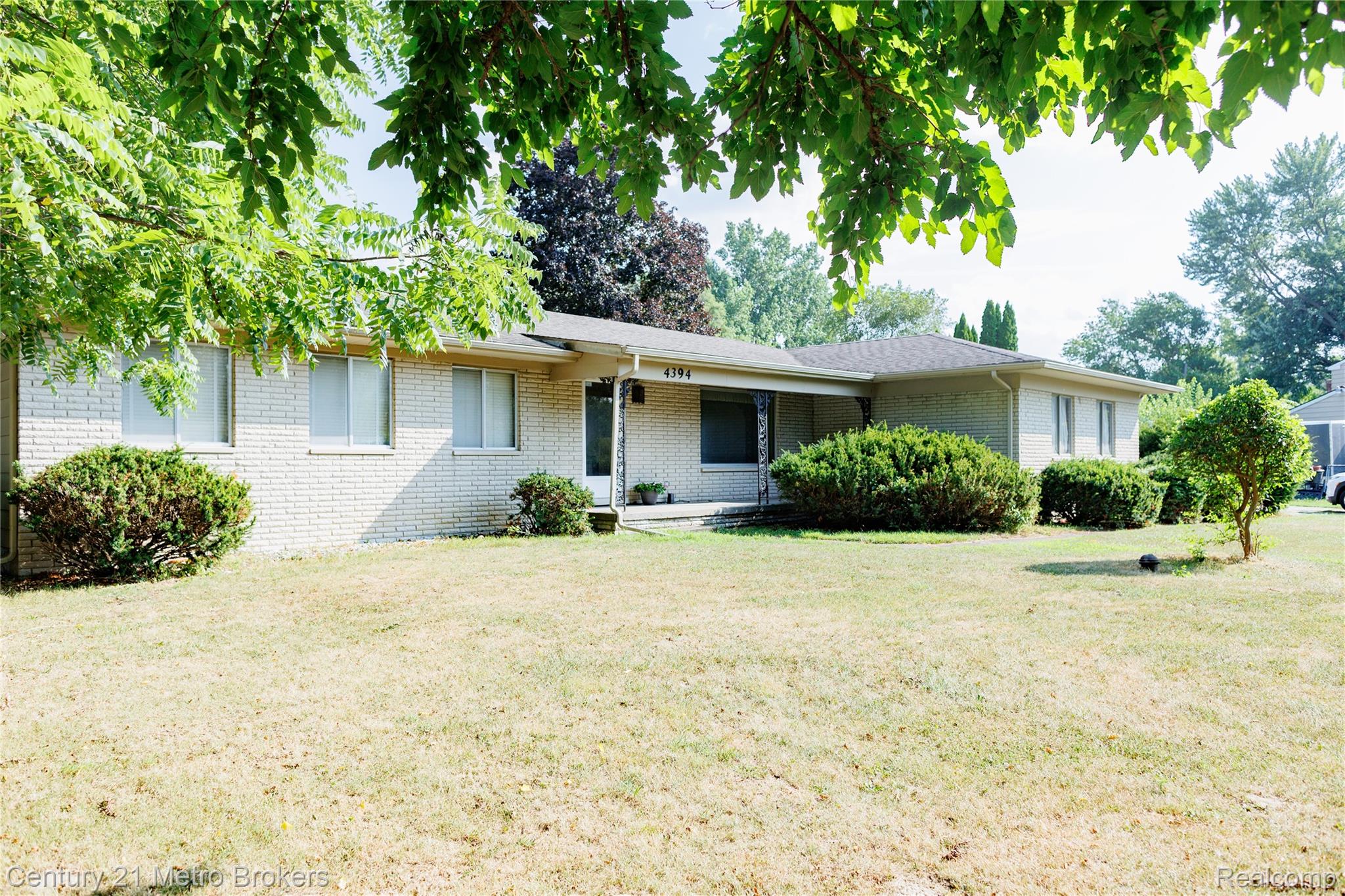 4394 Apache Drive Property Photo 3