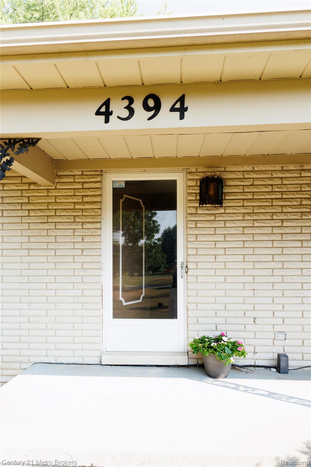 4394 Apache Drive Property Photo 6