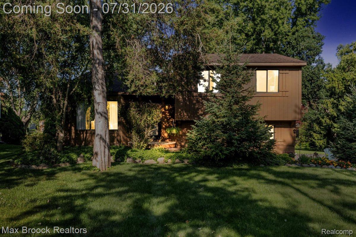 1580 Mercedes Street Property Photo 1