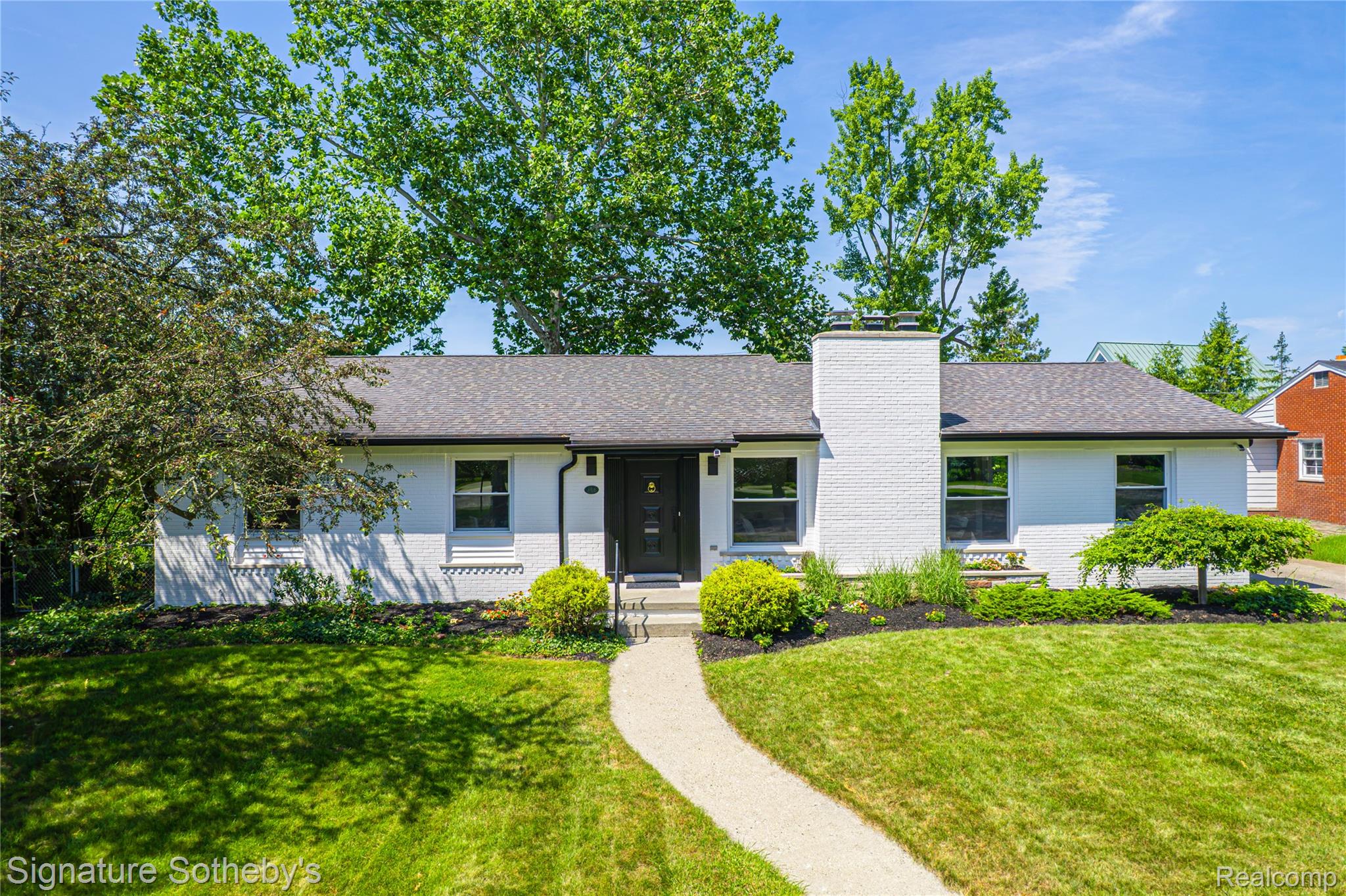 154 S Cranbrook Cross Road Property Photo 1