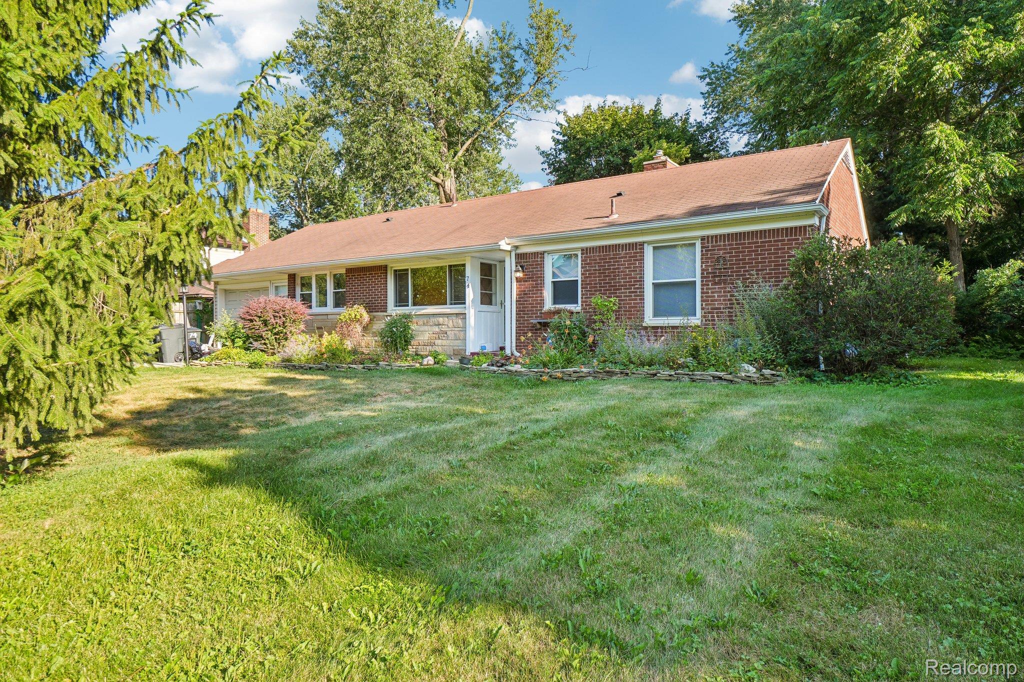 74 Barrington Road Property Photo 1