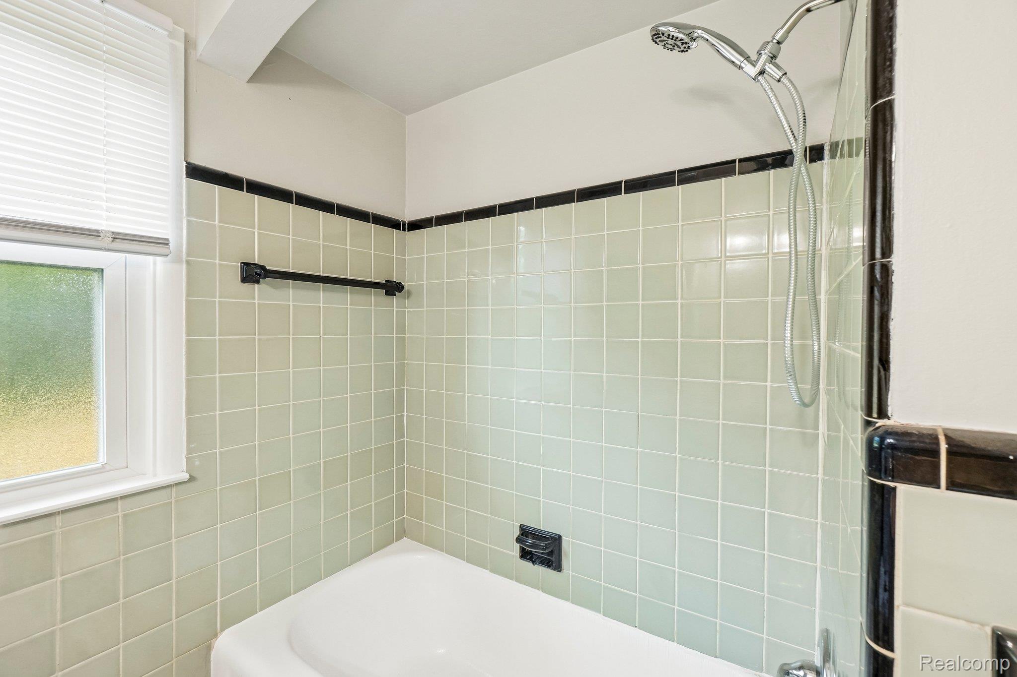 74 Barrington Road Property Photo 9