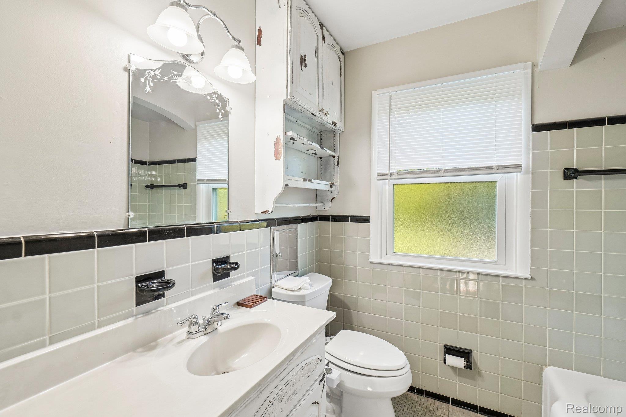 74 Barrington Road Property Photo 10