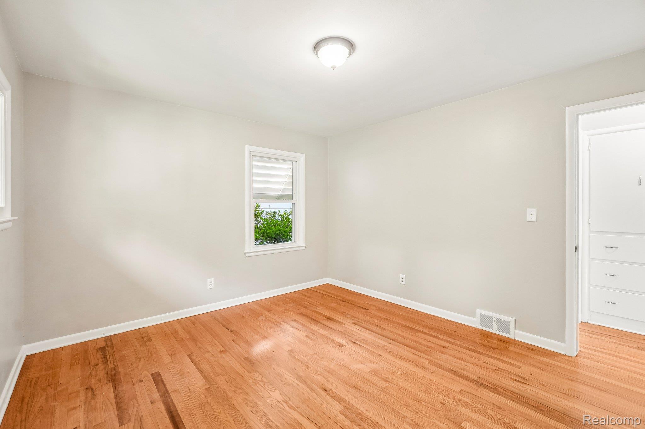 74 Barrington Road Property Photo 13